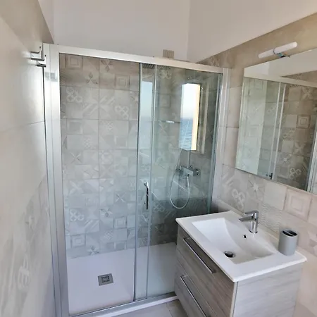 Domo Damare 招待所